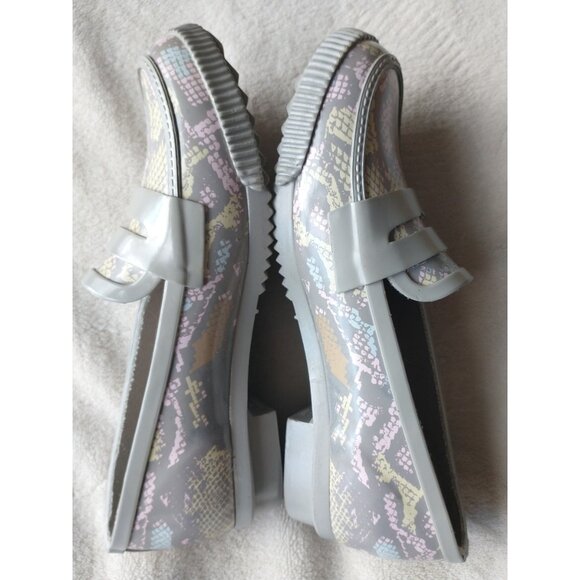 Cougar Ritz rubber rain mocasin shoes, size 6, Pattern: Snake Pigeon - Picture 10 of 11